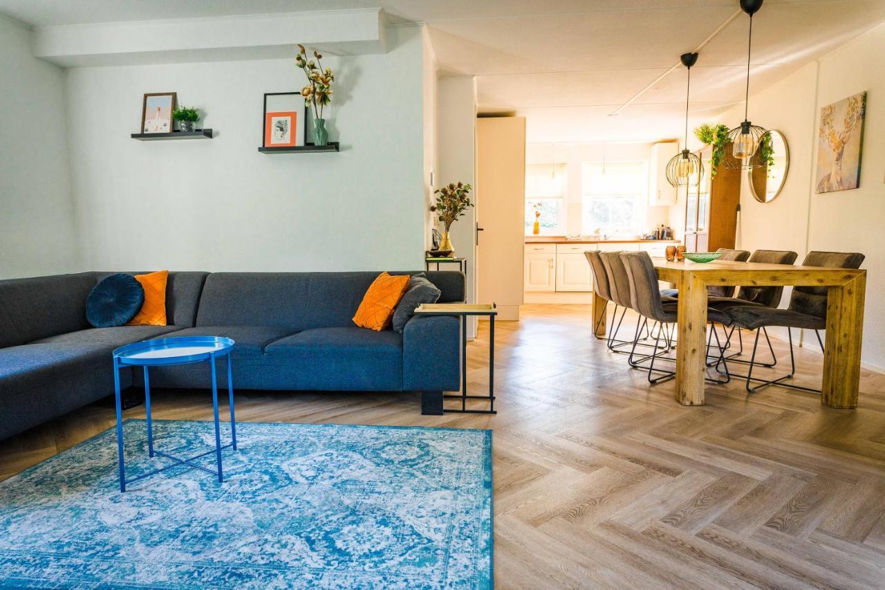 לונטרן Luxe Vakantiehuis In Het Bos Met Jacuzzi En Sauna מראה חיצוני תמונה