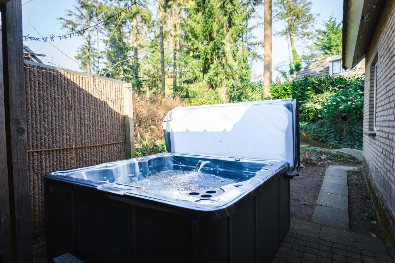 לונטרן Luxe Vakantiehuis In Het Bos Met Jacuzzi En Sauna מראה חיצוני תמונה