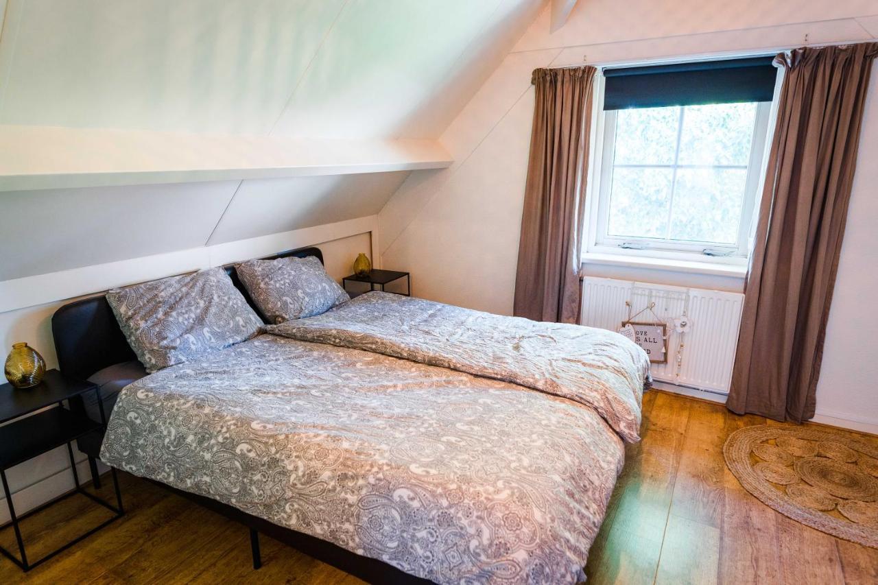 לונטרן Luxe Vakantiehuis In Het Bos Met Jacuzzi En Sauna מראה חיצוני תמונה